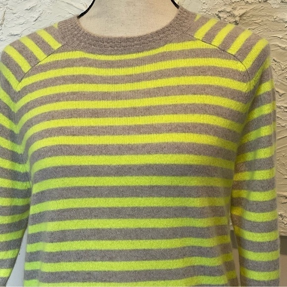 27 miles Women's 100% Cashmere Striped Pullover Crewneck Sweater Size XS. - Picture 2 of 7